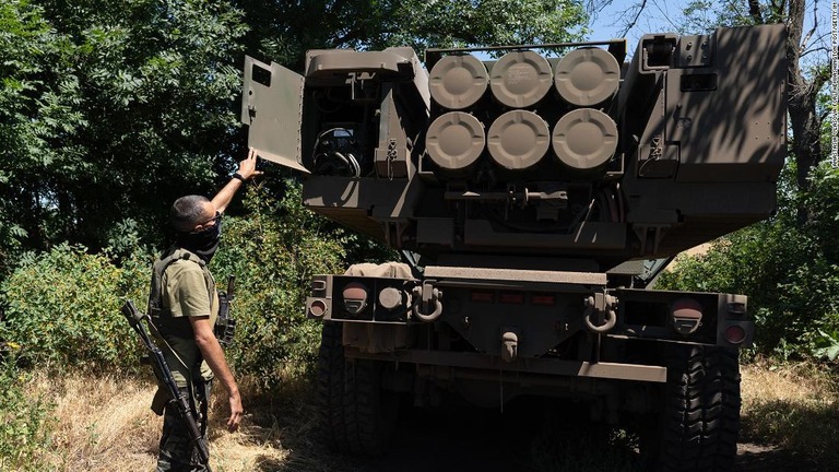 現在米国からウクライナに供与されている高機動ロケット砲システム「ＨＩＭＡＲＳ」/Anastasia Vlasova for The Washington Post/Getty Images