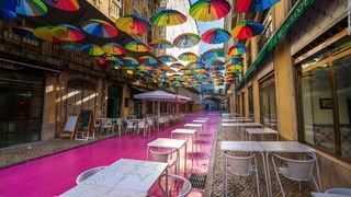 ２位はポルトガルの首都リスボン市内のカイスドソドレ。インスタ映えする「ピンクの道」がある