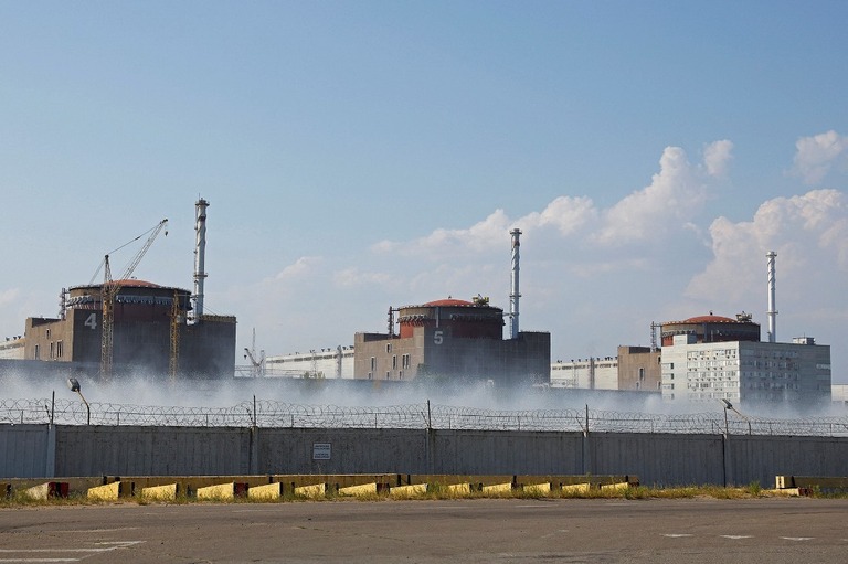 ザポリージャ原子力発電所/Alexander Ermochenko/Reuters