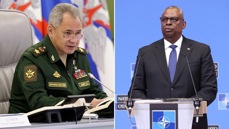 ロシアのショイグ国防相（左）と米国のオースティン国防長官/Getty Images