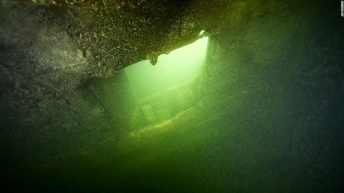 スウェーデンで17世紀軍艦の残骸発見、「バーサ」の姉妹艦