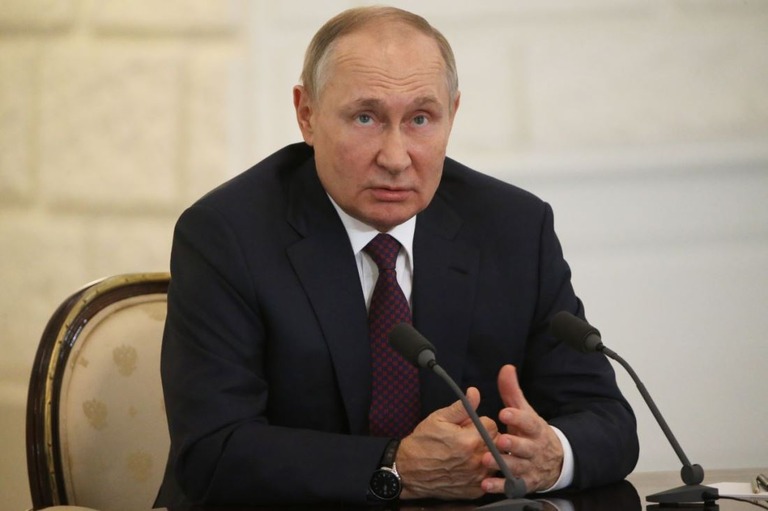 記者会見に臨むプーチン大統領＝３１日/Contributor/Getty Images