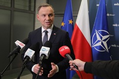 ポーランド大統領、「故意の攻撃」示すものない　ウクライナの防空ミサイルとの示唆多数