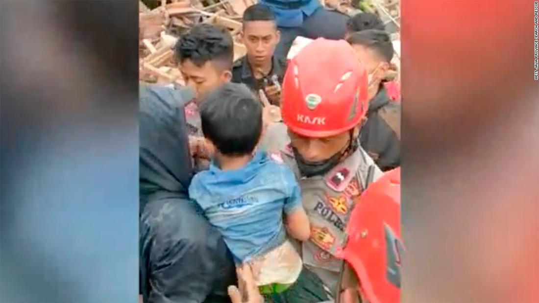 BNPBによると、男児はナグラク村で救出された/West Java Province Search and Rescue