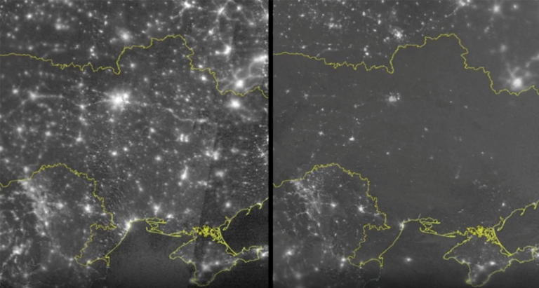 今年１月（左）と１１月のウクライナ国内の明るさを比較した衛星画像/NASA Worldview