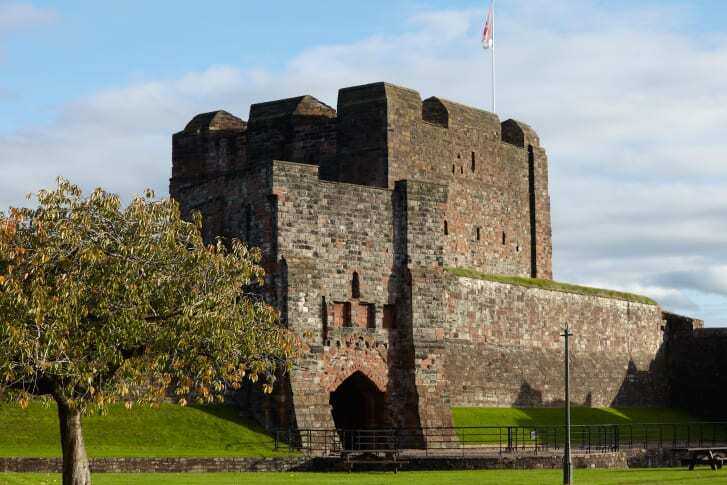 １０９２年に建てられたカーライル城はイングランドの歴史上、最も多く攻め込まれた城ともされる/Credit: English Heritage