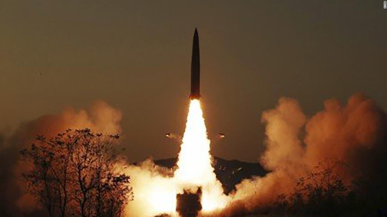 北朝鮮が打ち上げたミサイル＝１１月/KCNA