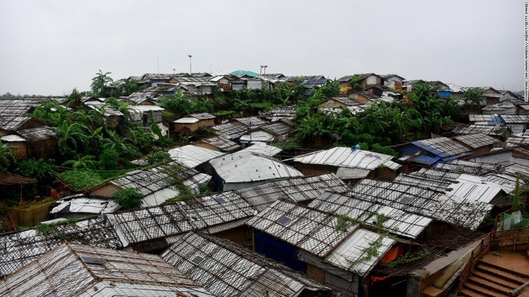 バングラデシュのロヒンギャ難民キャンプ＝８月２４日/Mohammad Shajahan/Anadolu Agency/Getty Images