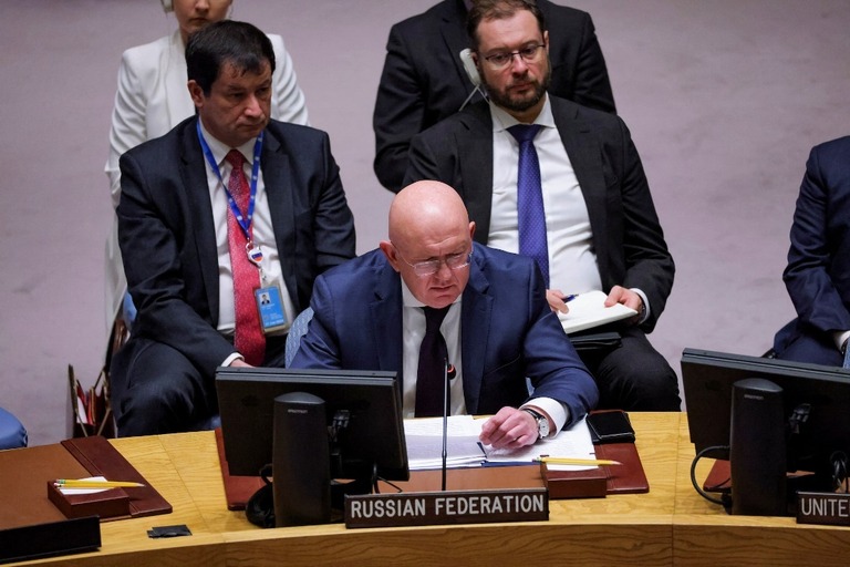 ９月の安保理で発言するロシアのネベンジャ駐国連大使/Andrew Kelly/Reuters