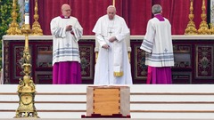 ベネディクト１６世の葬儀、フランシスコ教皇が主宰