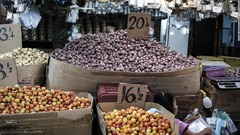 フィリピンでタマネギ急騰　鶏肉の３倍の値段、密輸も横行