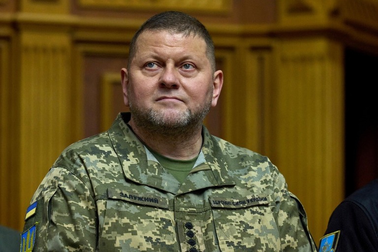 ウクライナ軍のザルジニー総司令官（写真）が米軍のミリー統合参謀本部議長と会談を行ったと発表した/Ukrainian Presidential Press Service/Reuters