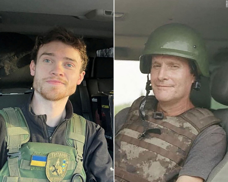 殺害されたボランティアのクリス・パリーさん（左）とアンドリュー・バグショーさん（右）/Reuters