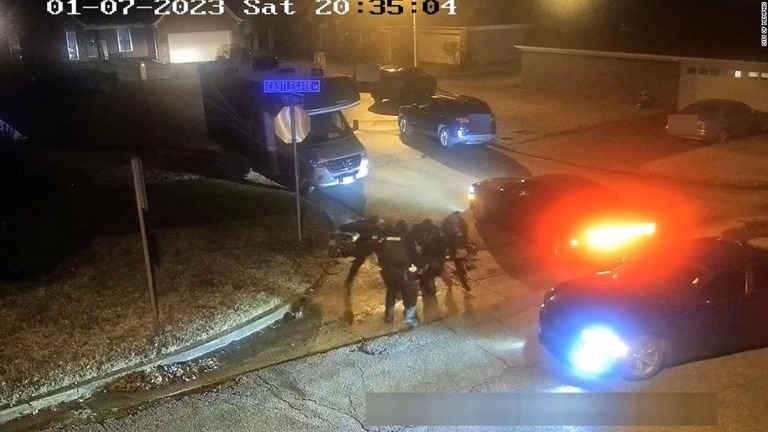 米メンフィスの警官らが逮捕した黒人男性を殴打する様子を捉えた映像が公開された/City of Memphis
