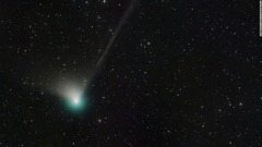 緑色の彗星、５万年ぶり夜空に出現　石器時代以来の最接近