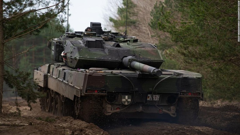 ウクライナへの戦車供与でドイツの世論は二分/Philipp Schulze/picture alliance/Getty Images