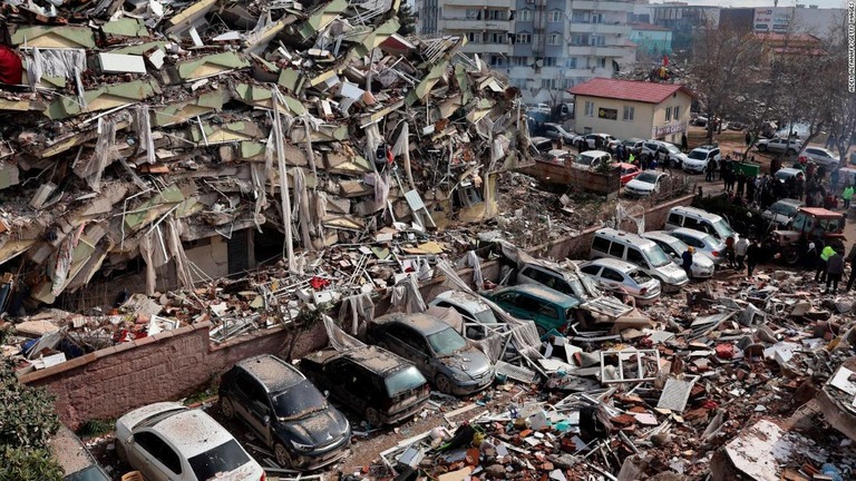 トルコ政府の地震への対応に批判の声が出ている/Adem AltanAFP/Getty Images