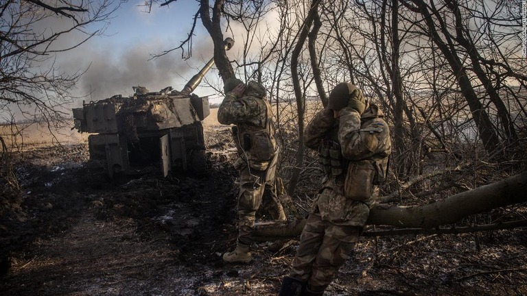 ウクライナのゼレンスキー大統領が東部ドネツク、ルハンスク両州の戦況について、極めて厳しいとの認識を示した/Chris McGrath/Getty Images