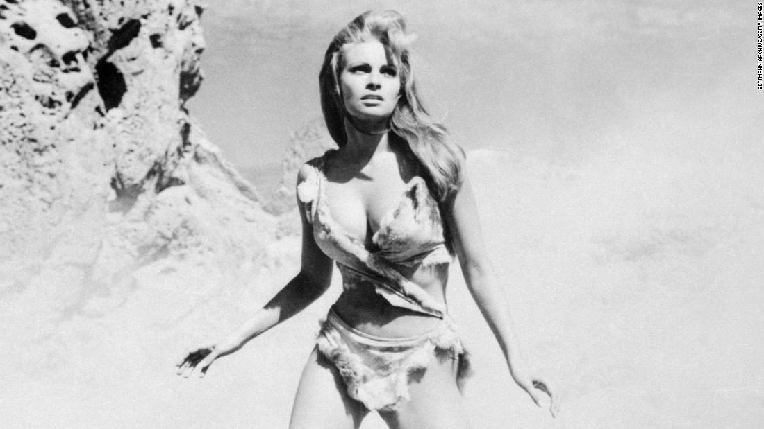 「恐竜100万年」の宣伝用に制作された写真/Bettmann Archive/Getty Images