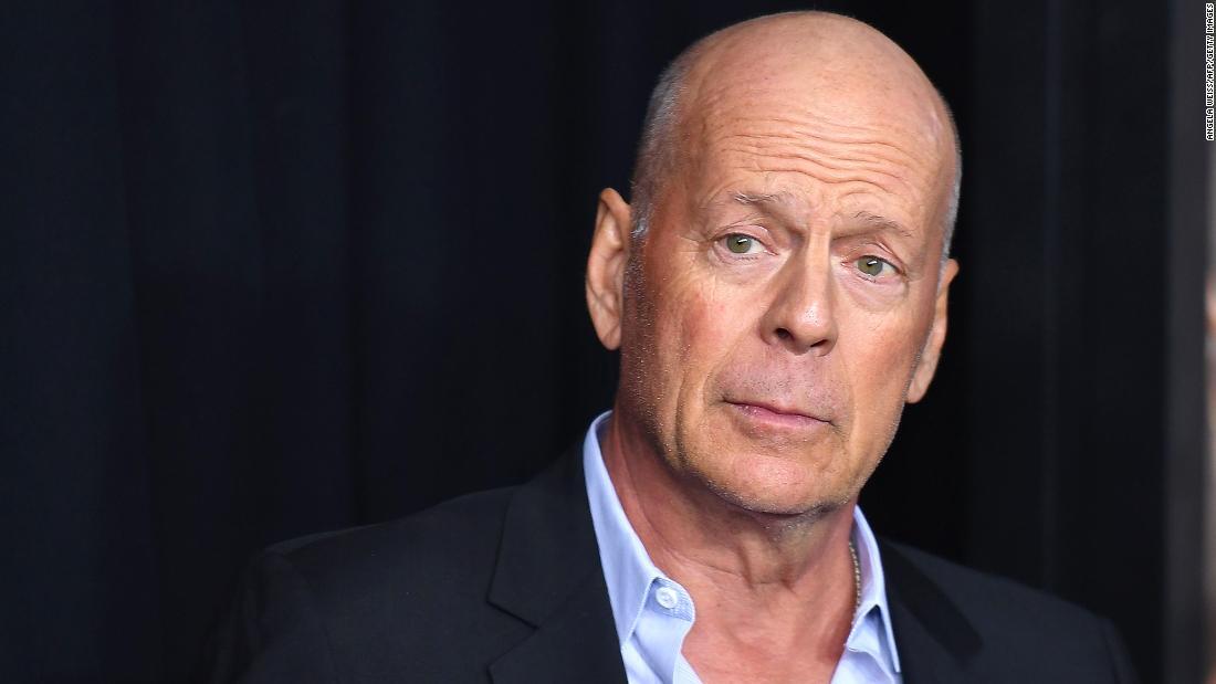 ブルース・ウィリスさん、認知症と診断 家族が発表 CNN.co.jp
