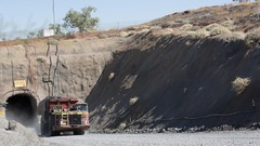 鉱山作業員２人死亡、足元の地面崩れ転落　オーストラリア