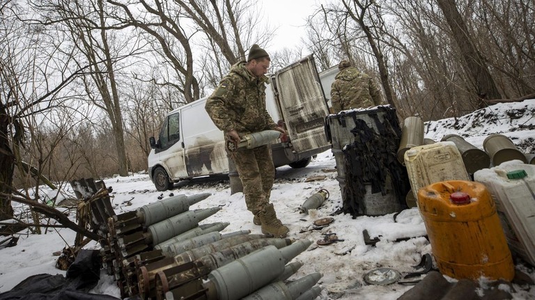 ウクライナの利用可能な弾薬の在庫が非常に少なくなってきているという/Mustafa Ciftci/Anadolu Agency/Getty Images