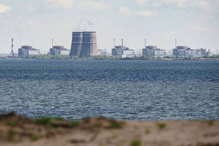 ウクライナ中南部にあるザポリージャ原子力発電所/Ed Jones/AFP/Getty Images