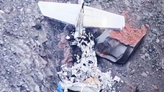 不明の小型機か、活火山付近で残骸発見　フィリピン