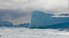 南極の海氷面積、２年連続で過去最小を更新　科学者ら「終わりの始まりか」