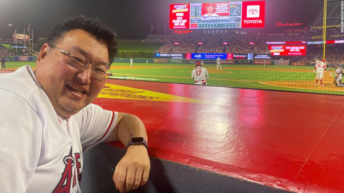 鳥海高太朗氏は海外旅行を続けている日本人の一人だ。写真は野球のロサンゼルス・エンゼルスの試合で撮影したもの/Courtesy Kotaro Toriumi