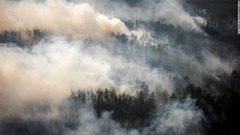 拡大する北方林火災、地球温暖化の「時限爆弾」になる可能性　衛星データ解析で判明