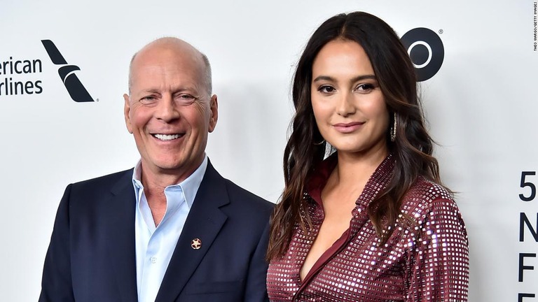 ブルース・ウィリスさん（左）と妻のエマ・ヘミング・ウィリスさん/Theo Wargo/Getty Images