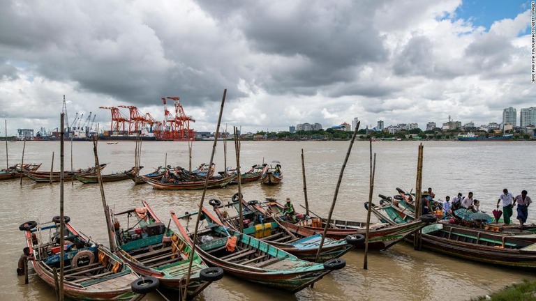 ミャンマー最大都市のヤンゴンはヤンゴン川に面した街で、研究で予想されている最大限まで海水面が上昇した場合、住民５６０万人に危険にさらされる/Shwe Paw Mya Tin/NurPhoto/Getty Images
