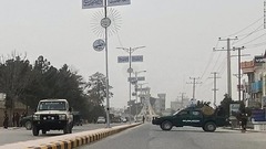 タリバンの州知事死亡、事務所で爆発　アフガニスタン