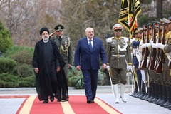 ベラルーシ大統領のイラン訪問、ロシア・イラン関係深化の「延長」
