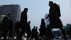 韓国政府が打ち出した週６９時間労働、上限引き上げに若者反発