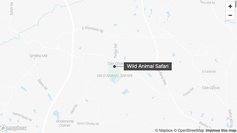 竜巻被害でトラ２頭が脱走、無事捕獲　米ジョージア州