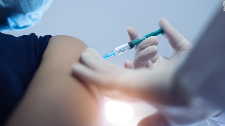 新型コロナワクチン接種の指針をＷＨＯの専門家グループが改定した/Adobe Stock