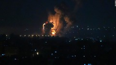 イスラエル、ガザ地区を攻撃　レバノンからのロケット弾に報復