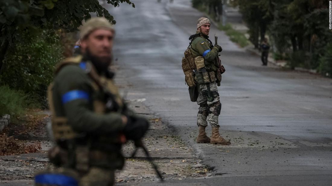 敵の欠陥に乗じハルキウ州で圧勝したウクライナ軍だが、ヘルソン奪還には時間を要した/Gleb Garanich/Reuters