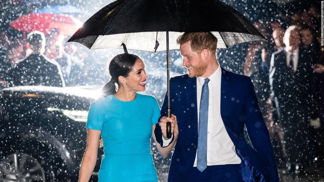英ヘンリー王子、国王の戴冠式に出席へ　メーガン妃は米国に残る見通し