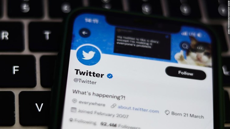 米ツイッターが認証マークの削除に着手した/Jakub Porzycki/NurPhoto/Getty Images