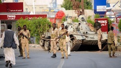 スーダン国軍も停戦発表、それでも戦闘継続の証言　死者４００人超に