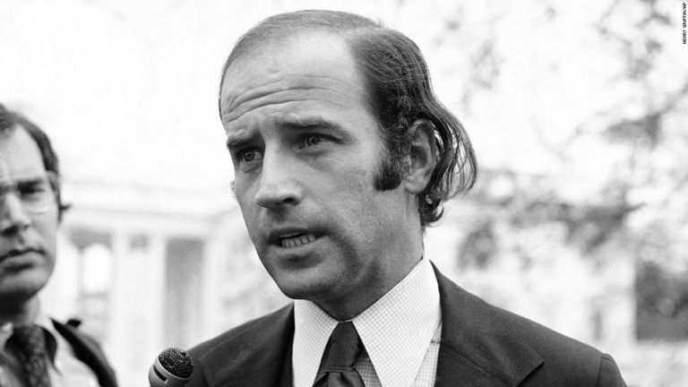 デラウェア州選出の上院議員に当選した時のバイデン氏＝１９７２年１２月１２日撮影/Henry Griffin/AP