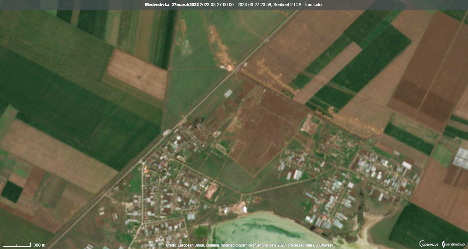 センチネル2が3月27日に捉えた基地の様子/Copernicus Sentinel-2