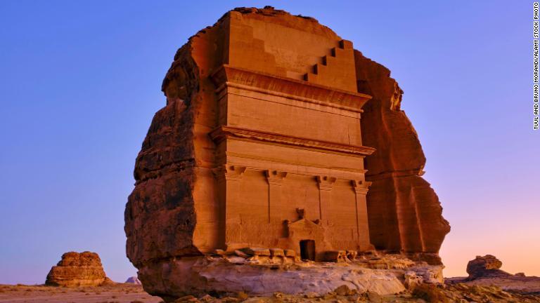 ヘグラはサウジアラビア北西に位置し、２０００年以上の歴史を持つ国内でもっとも有名な古代遺跡だ/Tuul and Bruno Morandi/Alamy Stock Photo