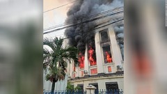 フィリピン首都の中央郵便局で火災　歴史的建造物が炎上