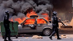 デモ参加者１６人死亡、野党指導者の有罪判決で暴動　セネガル