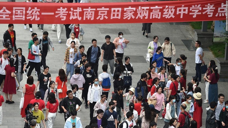 中国の統一大学入試、受験生は過去最多の１３００万人近く