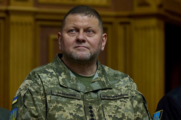 ウクライナ軍トップのザルジニー総司令官/Ukrainian Presidential Press Service/Handout/Reuters